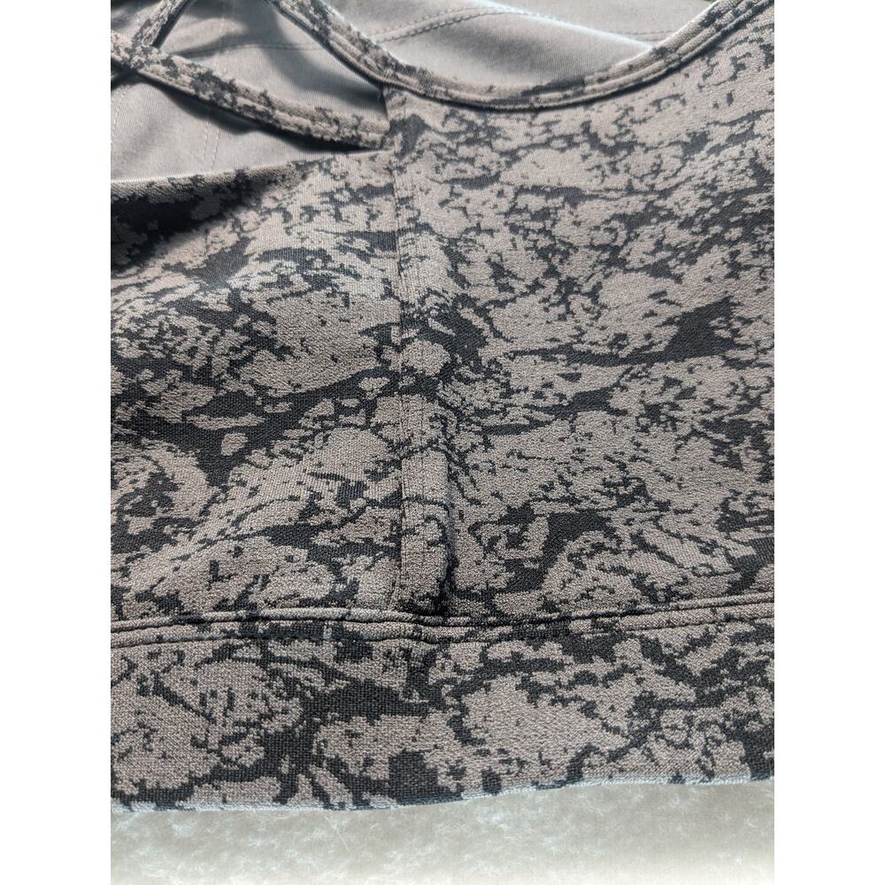 MTA Sport Bras Women's Large 2 pack Yoga tops purple black grey Nwot - Picture 14 of 16